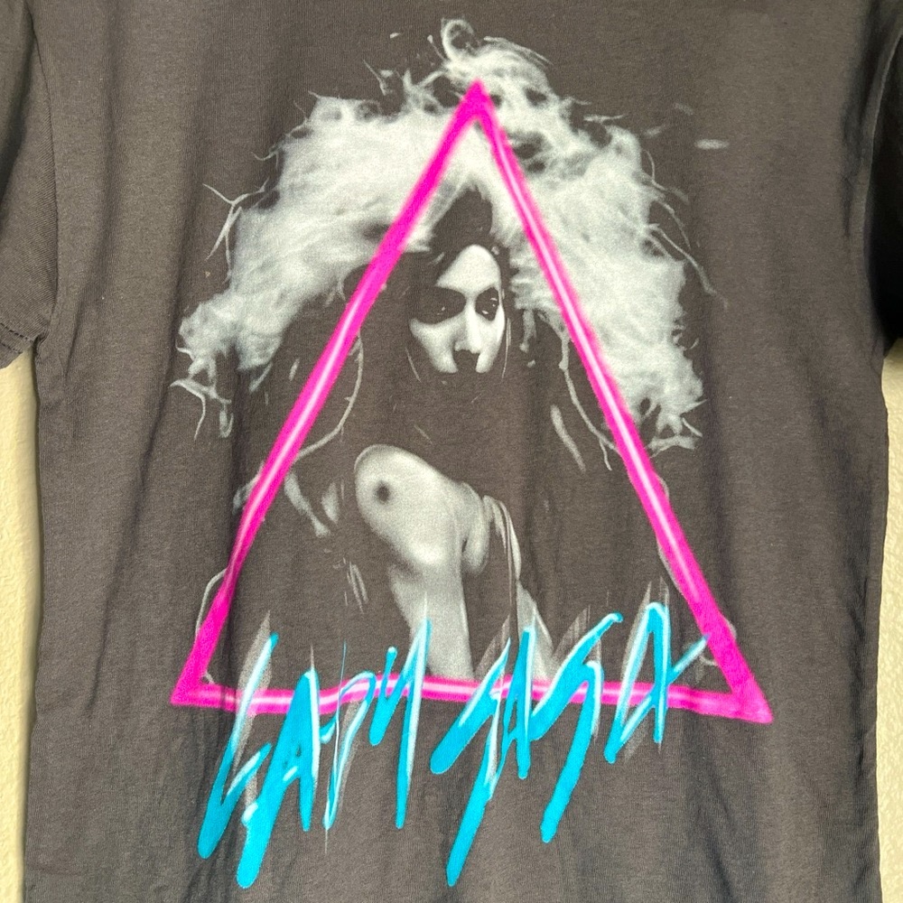 Lady Gaga T-Shirt - Picture 4 of 4